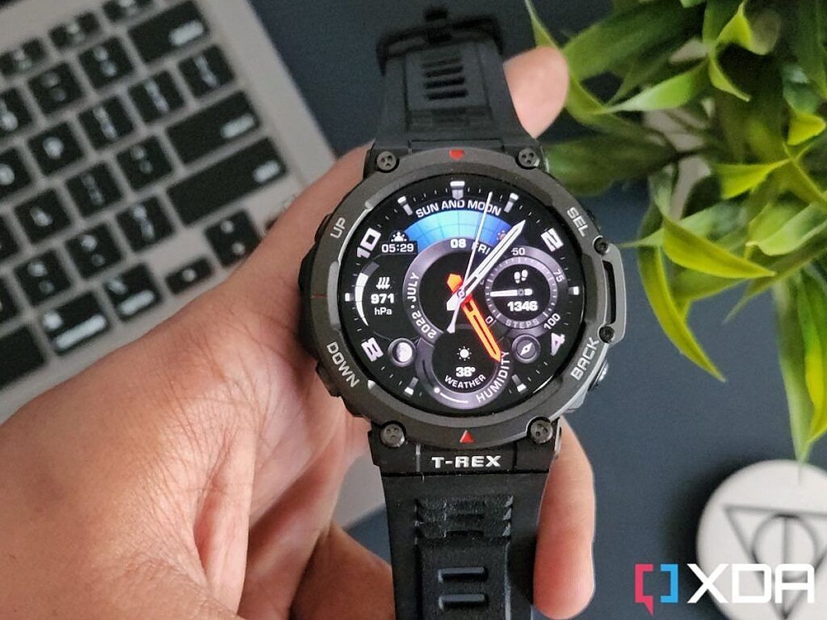 Amazfit T-Rex 2 smartwatch body