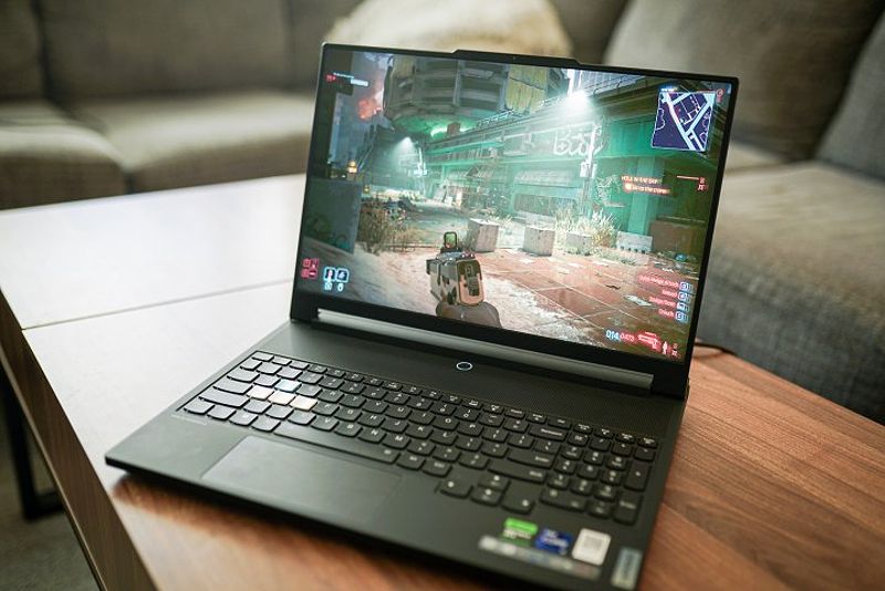 Cyberpunk 2077 running on the Lenovo Legion 9i